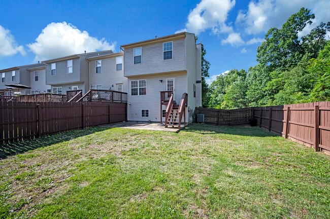 Building Photo - 610 Kensington Dr
