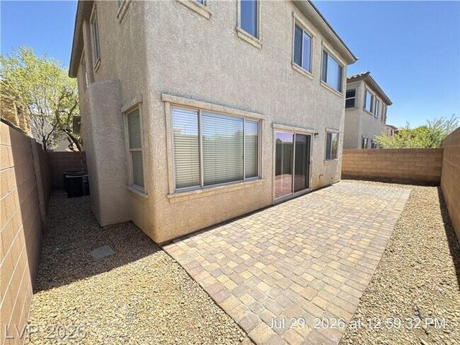 Building Photo - Gated Home with Open Floor Plan, Walk-In Closet & Resort Amenities