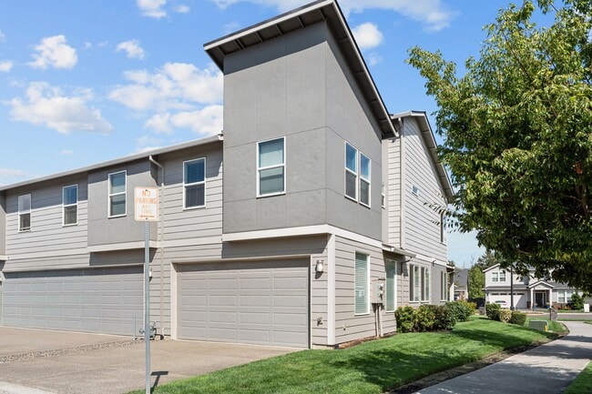 Building Photo - 8092 SE Butternut Creek Pkwy