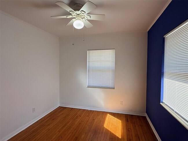 Building Photo - 1400 Alhambra Way S