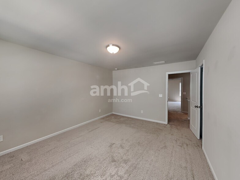 Building Photo - 338 Winston Cir