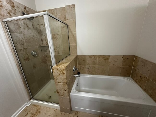 Building Photo - 1464 S Michigan Ave