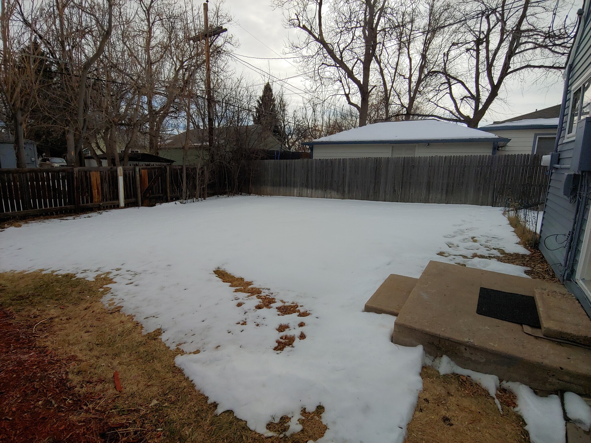 Building Photo - 2300 S Julian St