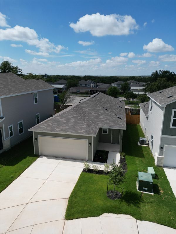 Building Photo - 14702 Emerio Dr