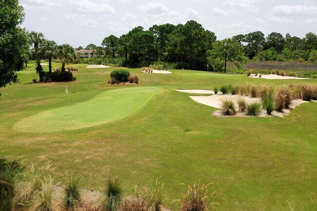 Building Photo - 156 SW Peacock Blvd