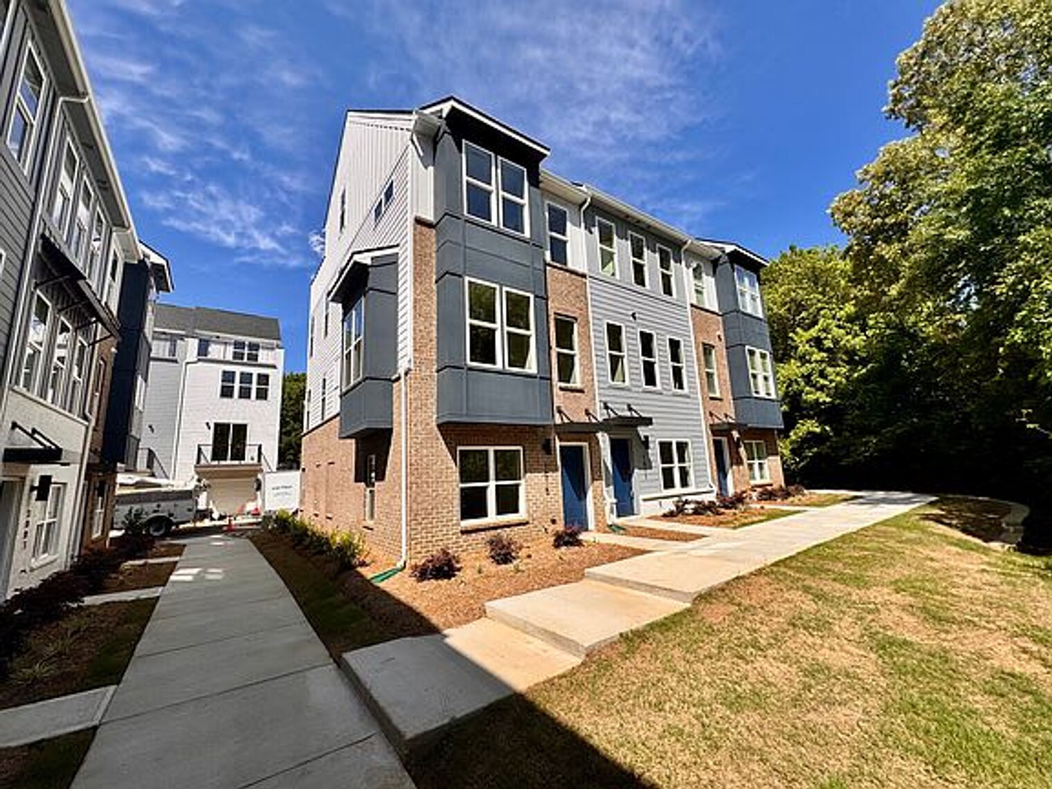Building Photo - 1015 Kokomo Ln