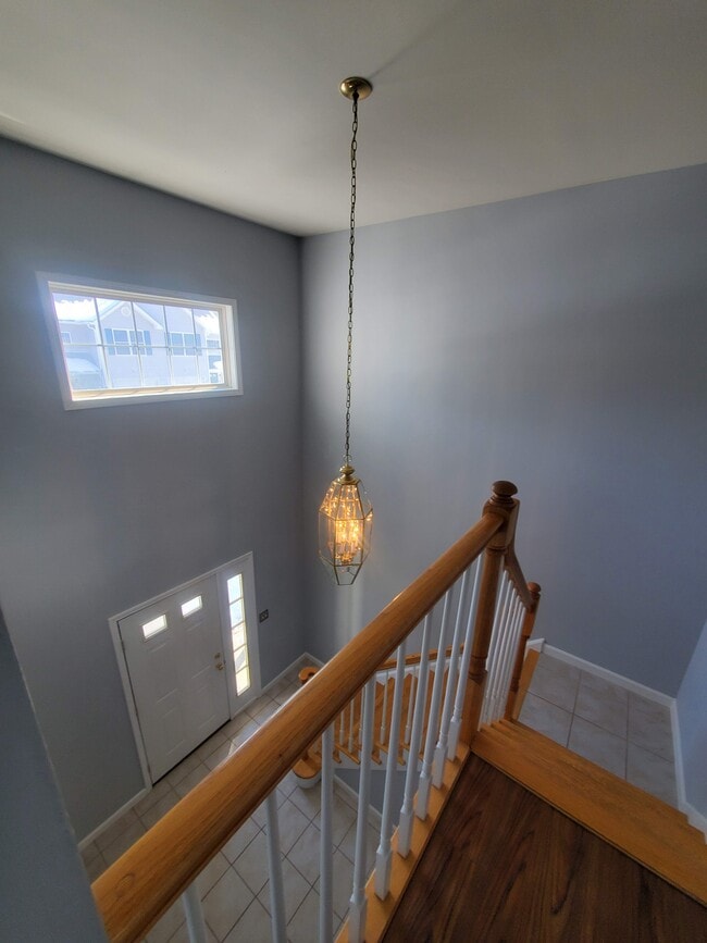 Building Photo - 20 Druid Ln