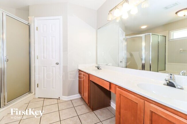 Building Photo - 48 Sweetwoods Dr