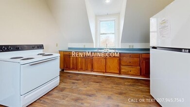 Building Photo - 3 Summer St