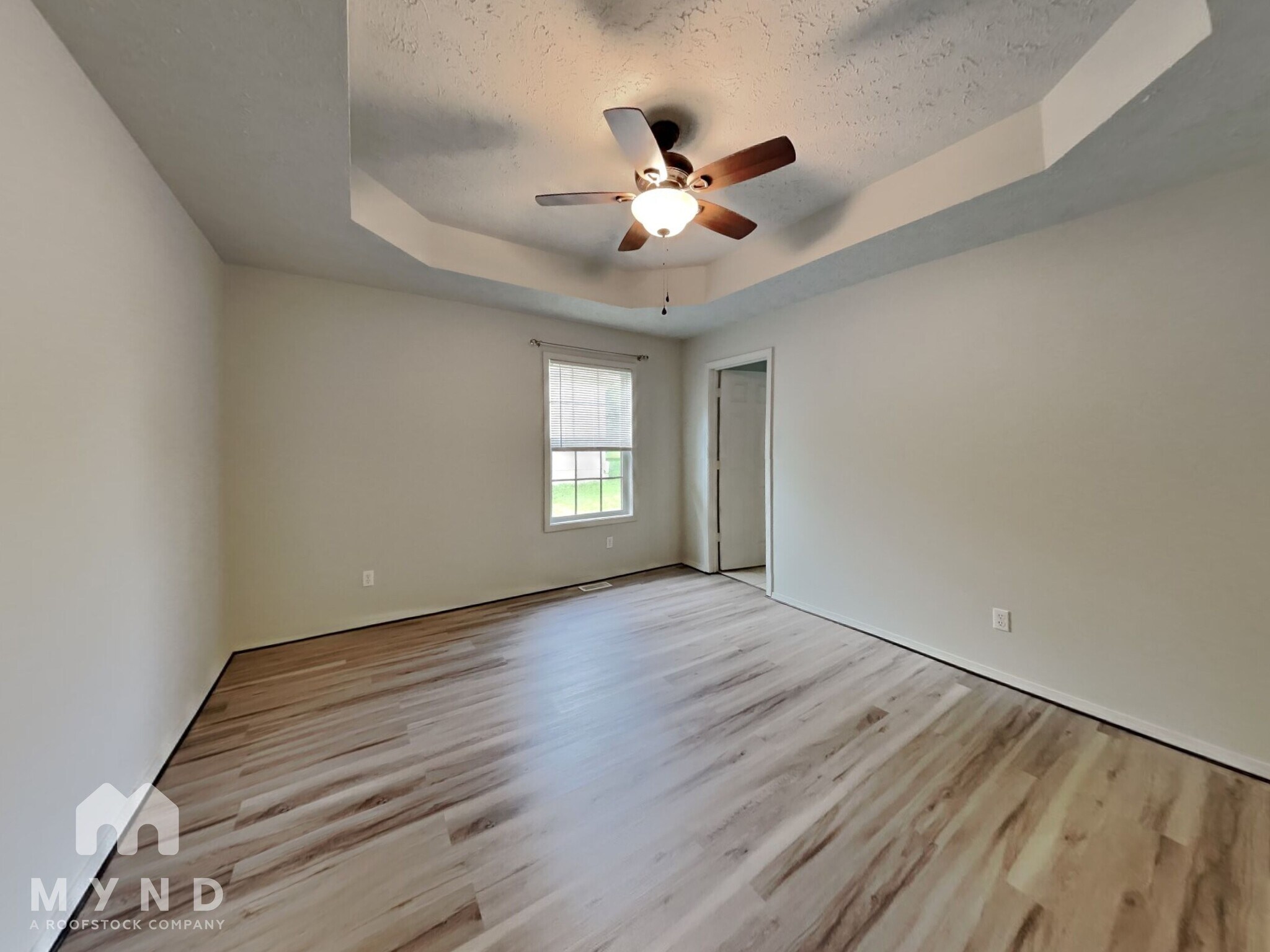 Building Photo - 5635 S Farm Rd 145