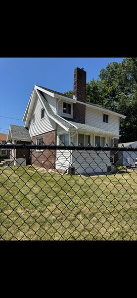 Building Photo - 1376 Diagonal Rd