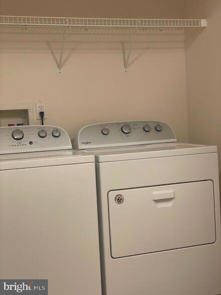 Building Photo - 112 Graystone Dr