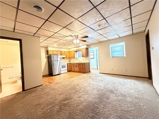 Building Photo - 24 W Pike St