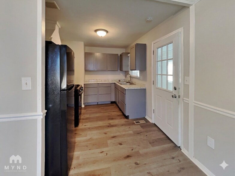 Building Photo - 4035 Breton St