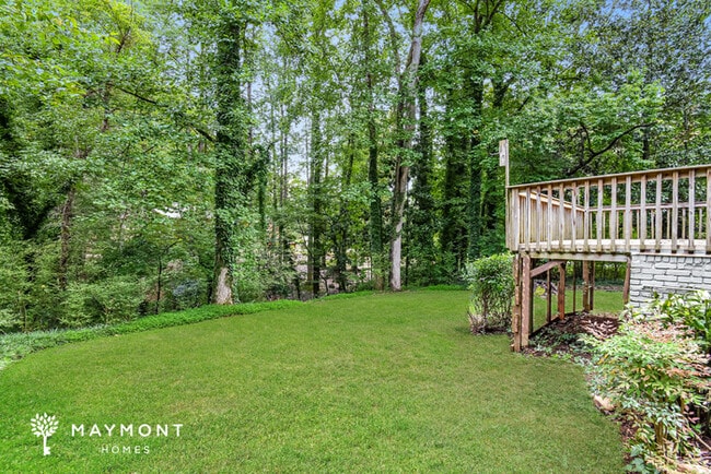 Building Photo - 2644 Club Valley Dr NE