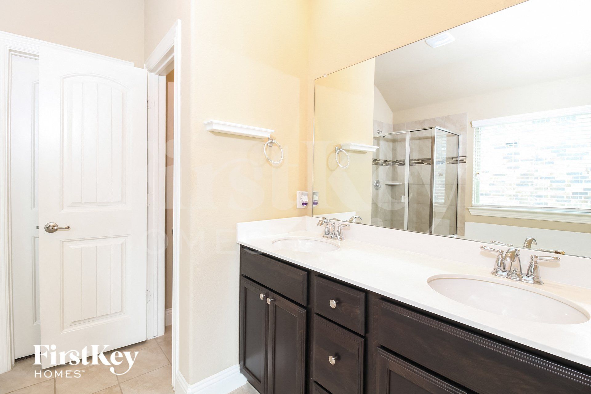 Building Photo - 4325 Bayport Dr