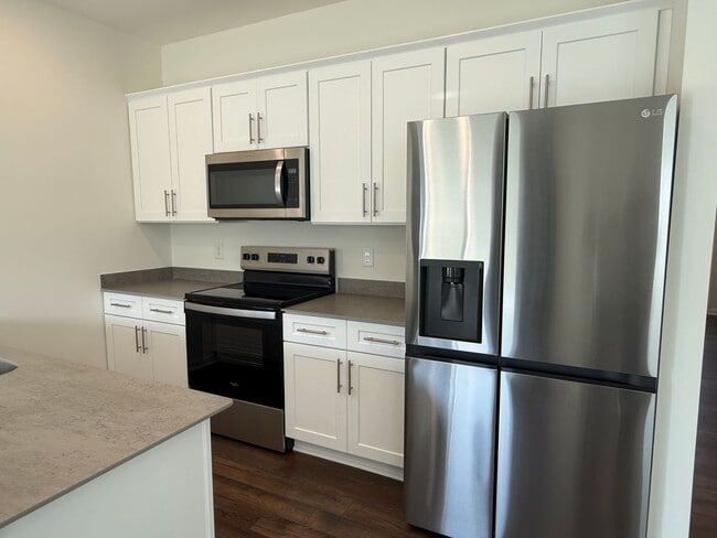 Building Photo - 3 Bedroom Condo Central Jonesborough