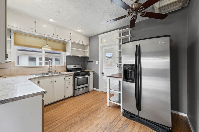 Building Photo - 435 E Coatsville Ave