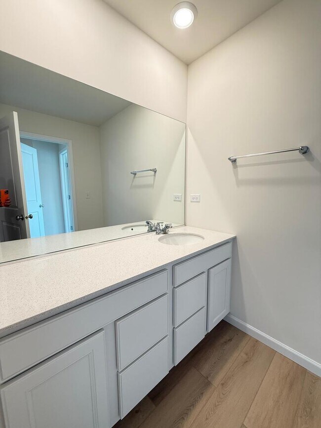 Building Photo - 660 Switchgrass Wy