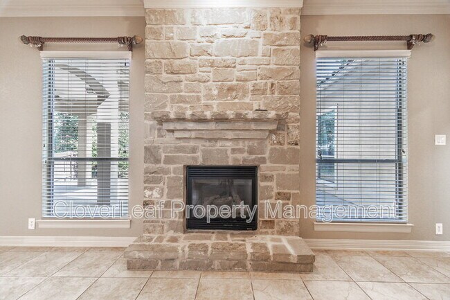 Building Photo - 1231 Via Belcanto