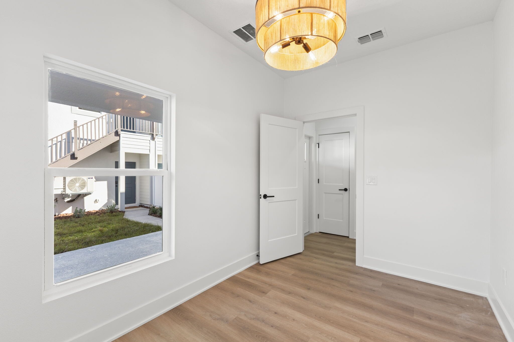 Building Photo - 2525 13th Ave N