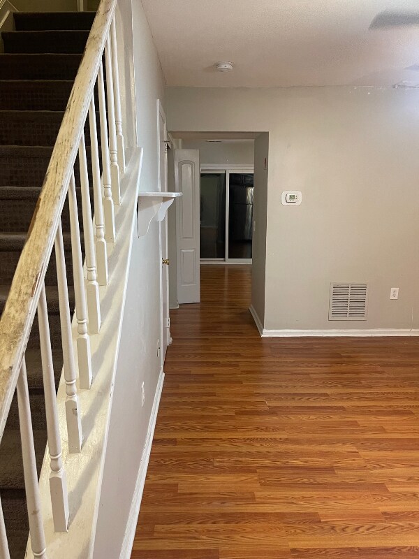 Building Photo - 1132 Sawmill Rd