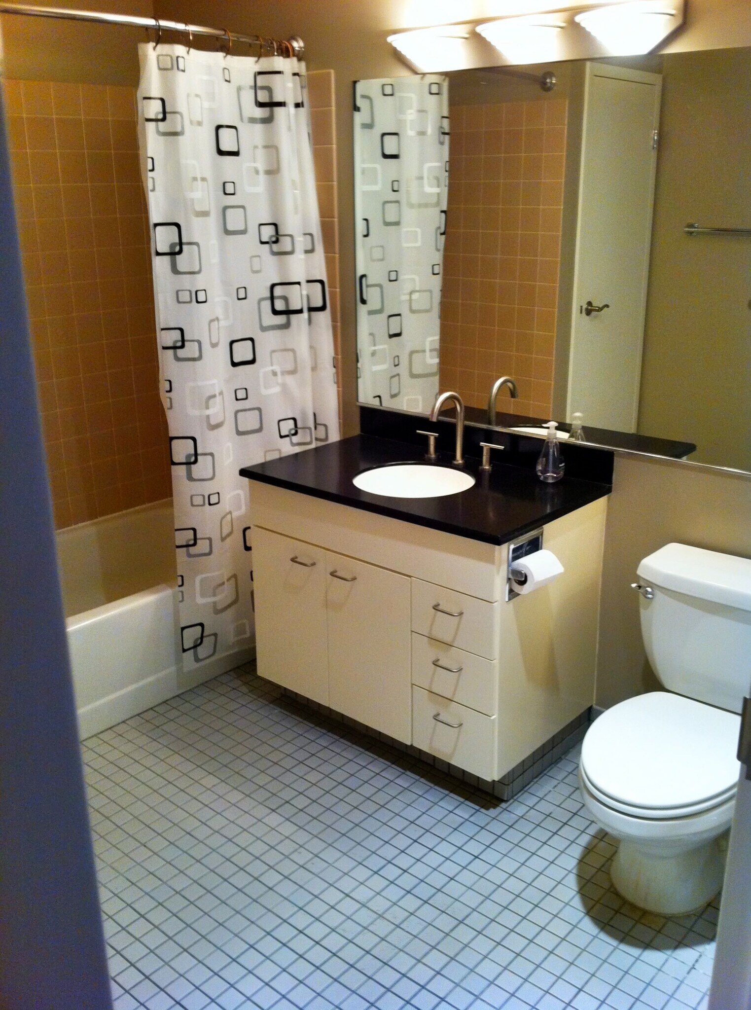 BATH - 300 3rd St