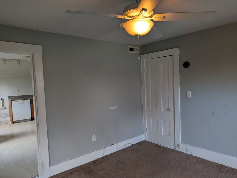 Building Photo - 91 Maplewood Ave