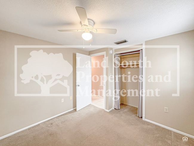 Building Photo - 2126 Smithfield Pl