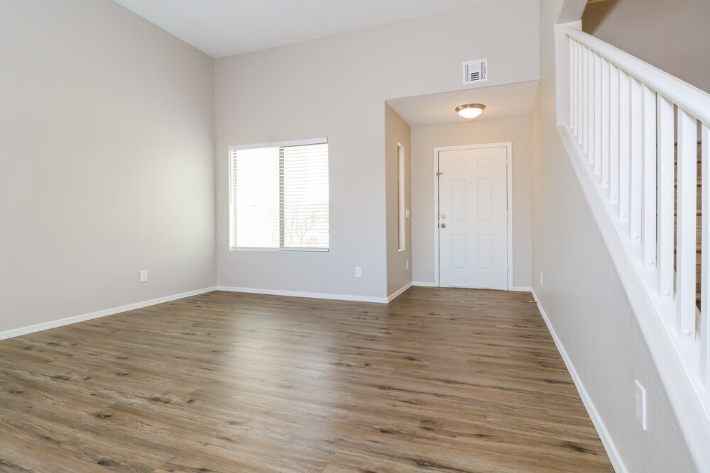Building Photo - 7412 S 37th Dr