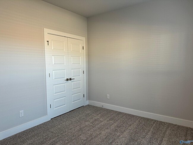 Building Photo - 28598 Halford Dr
