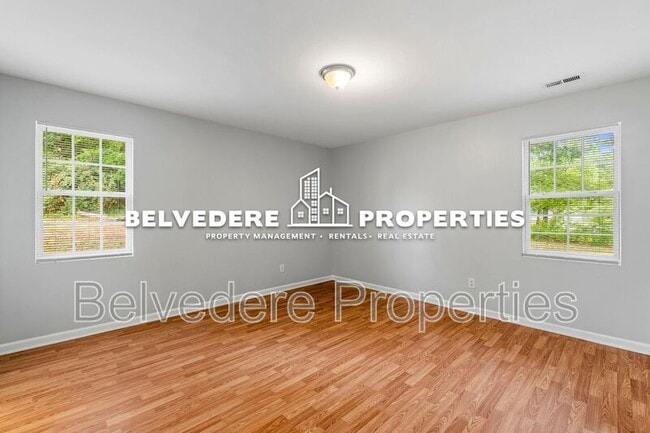 Building Photo - 405 N Dudley St