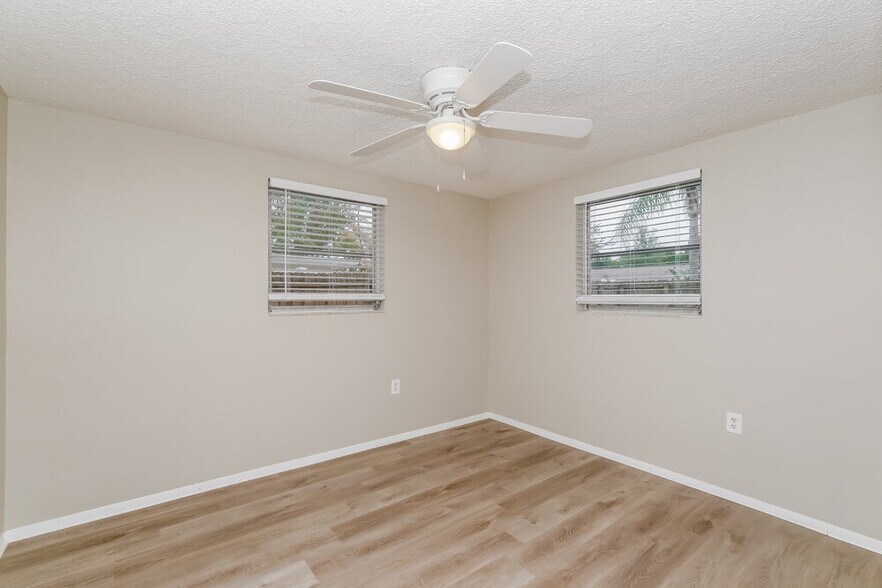 Building Photo - 6226 9th Ave