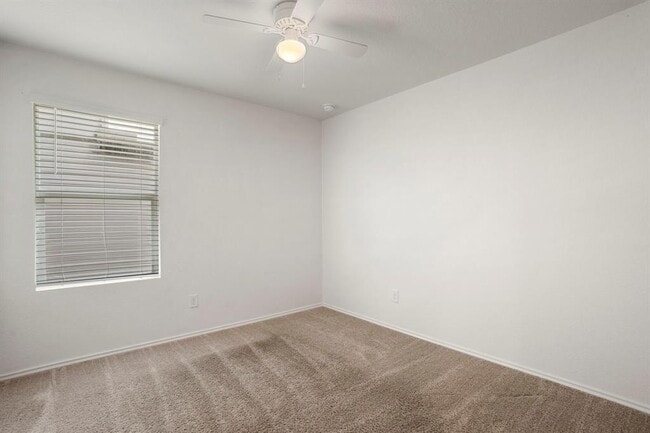 Building Photo - 376 Euclid Ln