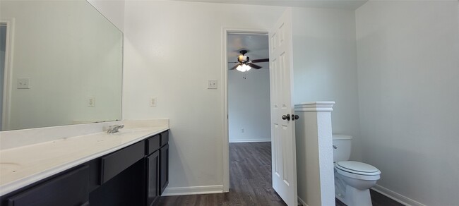 Building Photo - 1426 Ruthven St