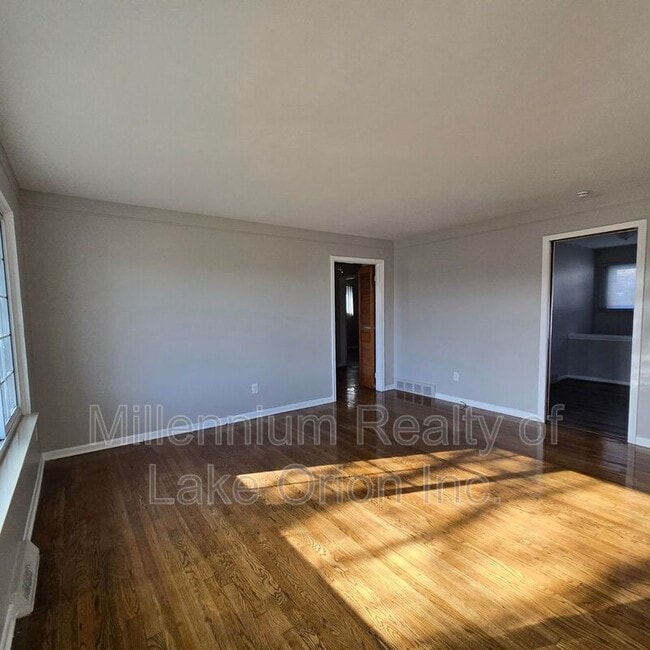 Building Photo - 11539 Hanford Dr