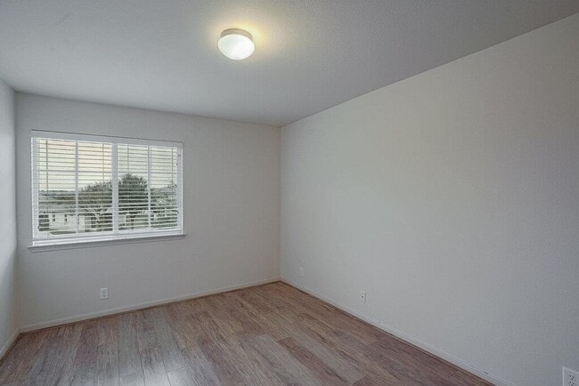 Building Photo - 10837 Worn Sole Dr