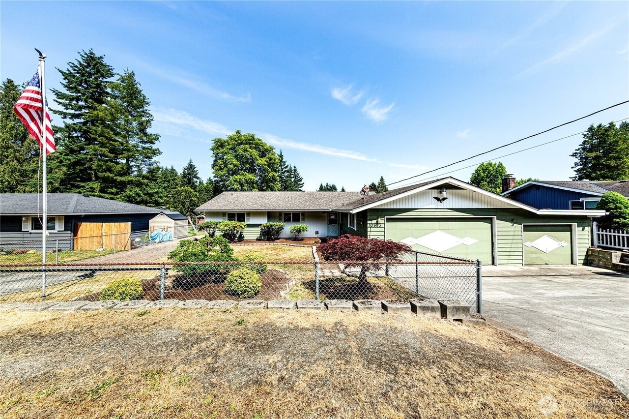 Building Photo - 10823 35th Ave SE