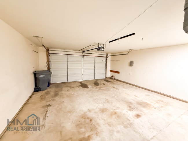 Building Photo - 2 Bed, 2 Bath Rental Home in Silverado Gat...