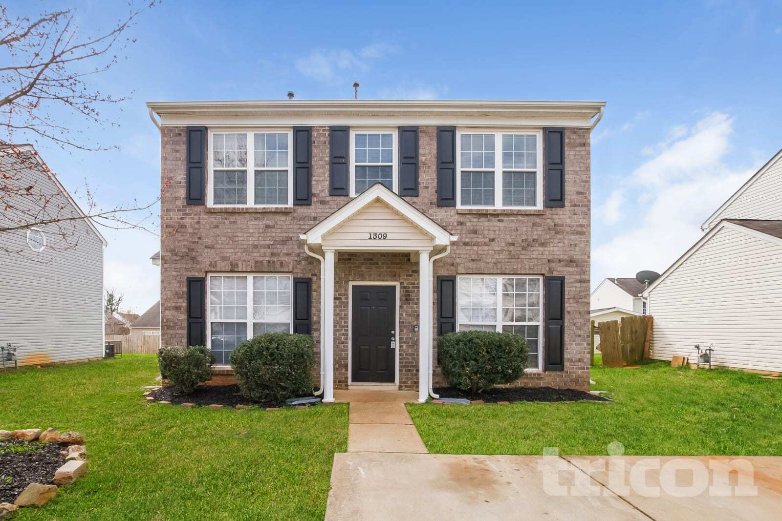 Building Photo - 1309 Peach Park Ln