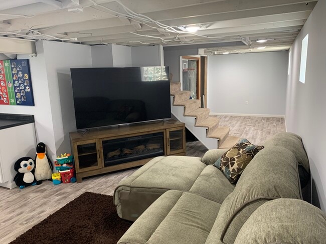 Building Photo - 3269 S 95th St