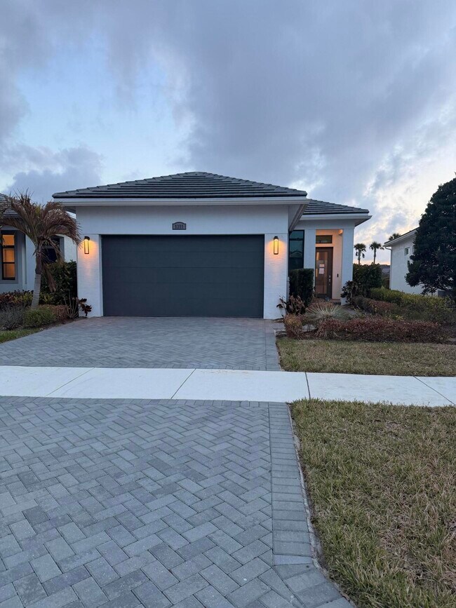 Building Photo - 9399 SW Pepoli Way