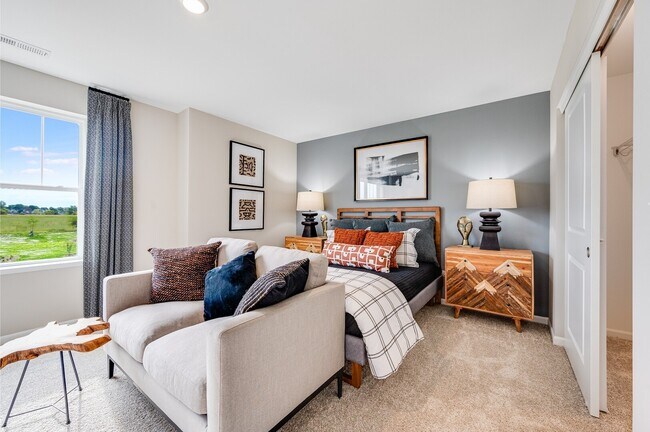 Building Photo - 1261 Glenmont St