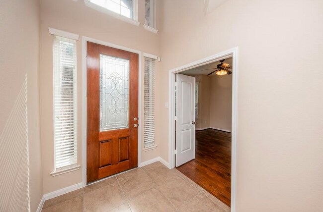 Building Photo - 4826 Sequoia Park Ln