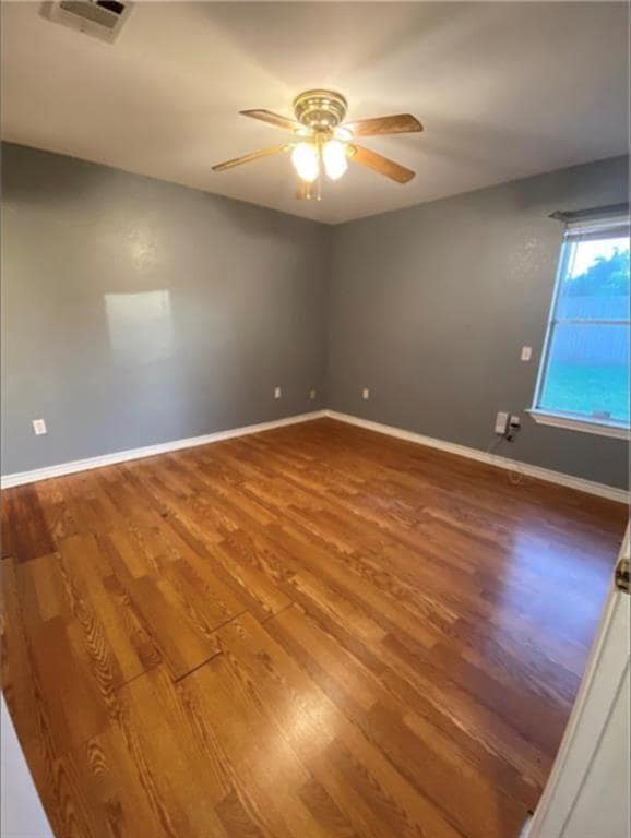 Building Photo - 1708 Lovingood Dr