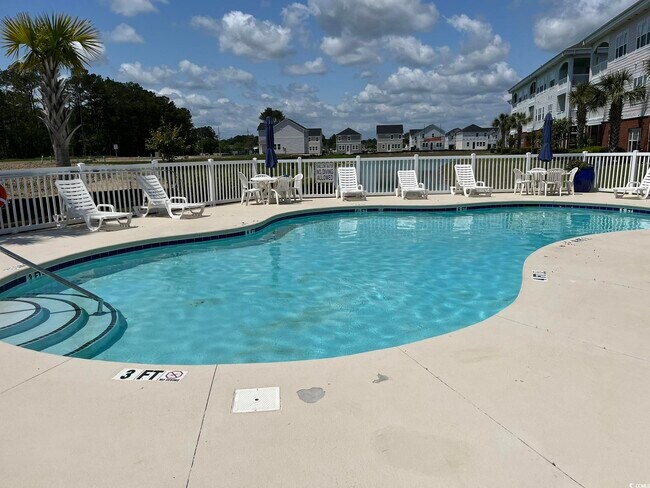 Building Photo - 4139 Hibiscus Dr