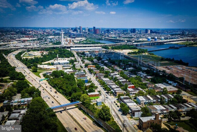 Building Photo - 2400 Annapolis Rd