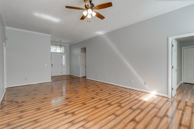 Building Photo - 201 Majestic Dr