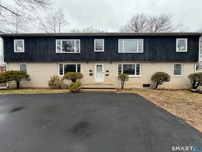 Building Photo - 164 Sycamore St