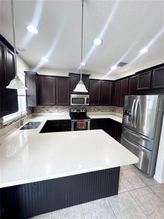 Building Photo - 9319 Strongbark Ln